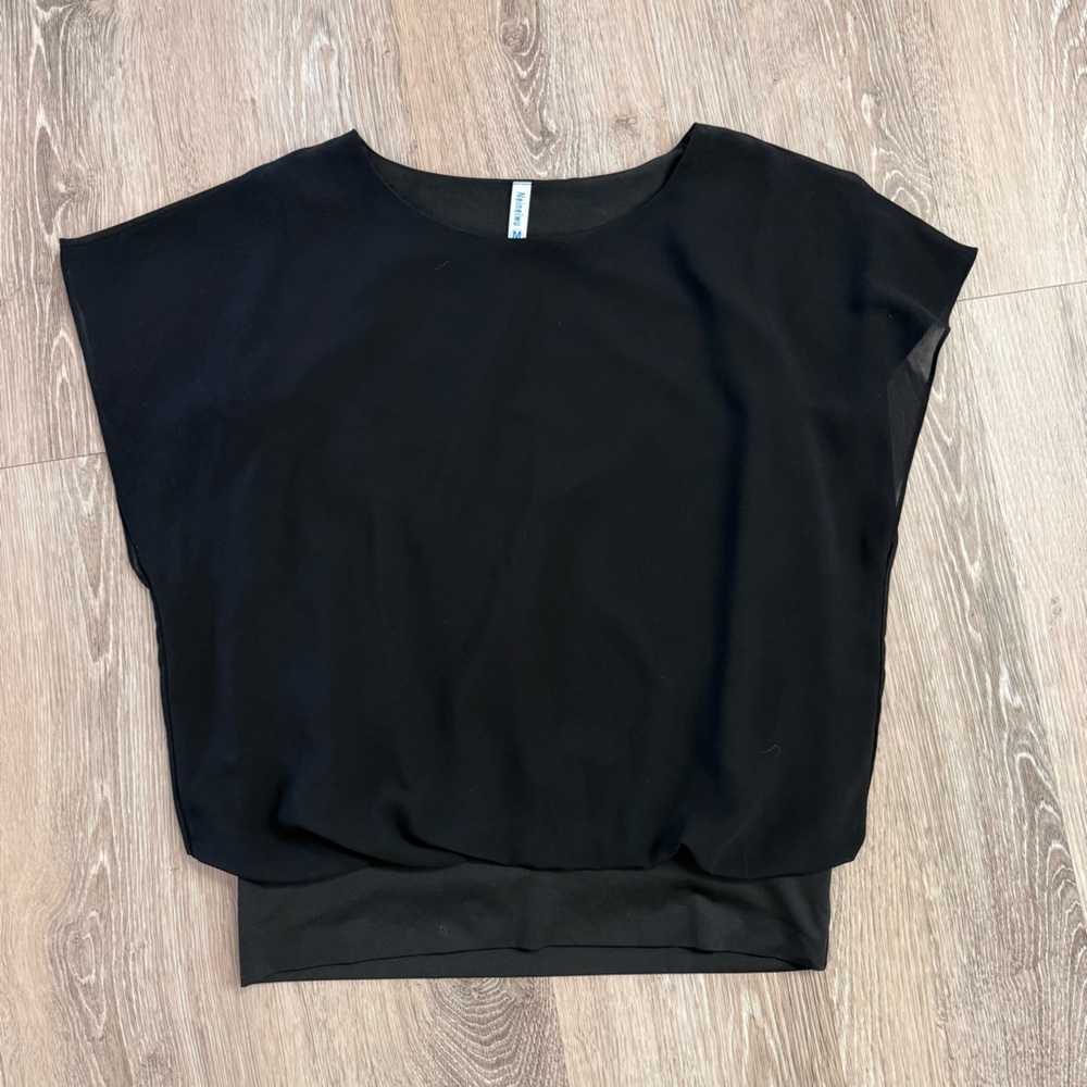 Black Sleeveless Top